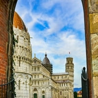 City Gate of Piazza del Miracoli sa nagibnom tornjem PISA i PISA Krstitelja Svetog Johna, Toskana Italija završila je u 1300 postera Print William Perry # EU16WPE0701