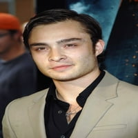 Ed Westwick na dolarima za svetsku premijeru tamnog viteza, AMC Loases Lincoln Trg ima Kazalište, New York, NY, 14. srpnja 2008. Fotografije George Tayloreverett Prikupljač