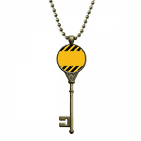 Logo Crne i žute trake Vodeći ključ automobila Ogrlica privjesak privjesak ukrašen lanac