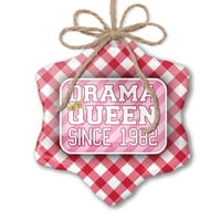 Kraljica božićne ukradene drame od 1982. godine, u ružičastoj crvenoj plastici neonblond